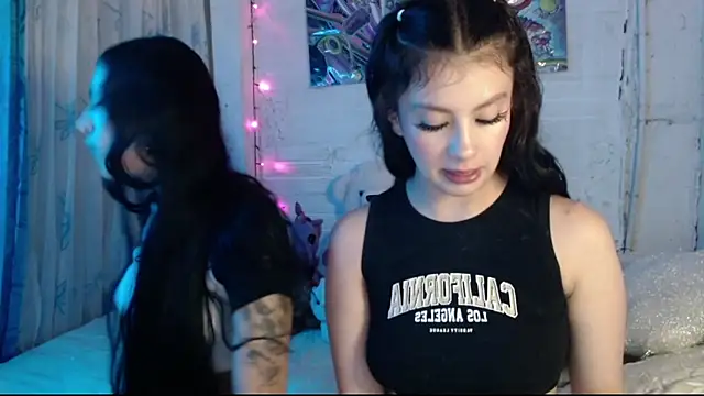 Snapshot of Pamelaa_reyess_2 chatting on 13, 3, 2026 Pamelaa reyess 2 online show from 13, 3, 2026