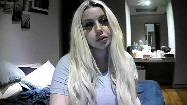 TiaDoll online show from 10, 10, 2025