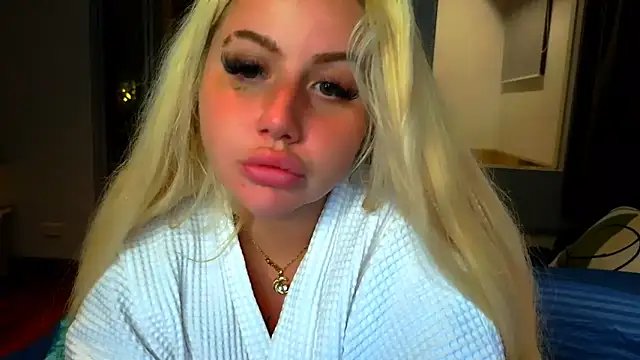 TiaDoll online show from 15, 11, 2025