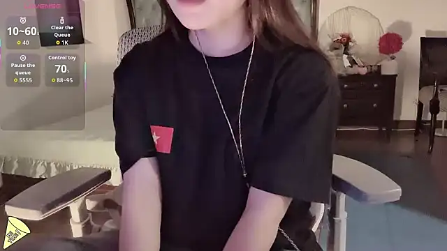 Snapshot of lulu404 chatting on 2, 12, 2025 lulu404 online show from 2, 12, 2025