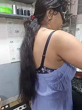 Queen Nightt online show from 8, 10, 2025