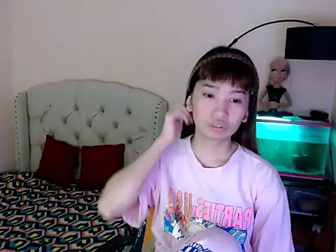 ShantalFoxxy  online show from 6, 2, 2026