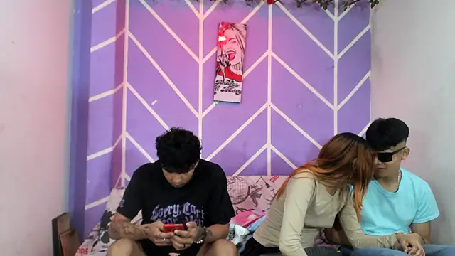 Snapshot of lau_and_boys18 chatting on 27, 9, 2025 lau and boys18 online show from 27, 9, 2025