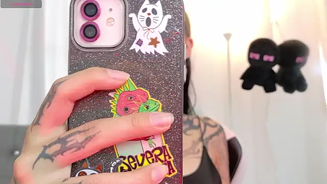 sara queen10 online show from 18, 2, 2026