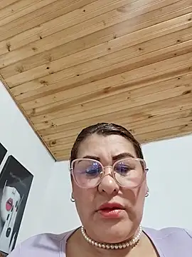 Snapshot of AlexxiaaMat chatting on 28, 4, 2026 AlexxiaaMat online show from 28, 4, 2026