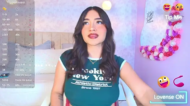 sweet artemiis online show from 9, 10, 2025