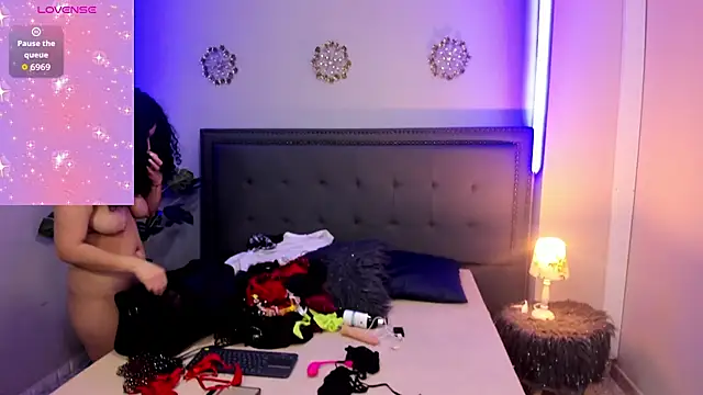 Snapshot of angelita_martins chatting on 7, 10, 2025 angelita martins online show from 7, 10, 2025