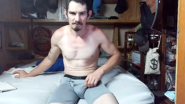 Snapshot of mike42088 chatting on 1, 7, 2026 mike42088 online show from 1, 7, 2026