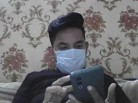 Snapshot of NIVAN_7251 chatting on 15, 11, 2025 NIVAN 7251 online show from 15, 11, 2025