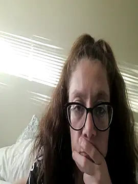 isabellenoela online show from 31, 10, 2025