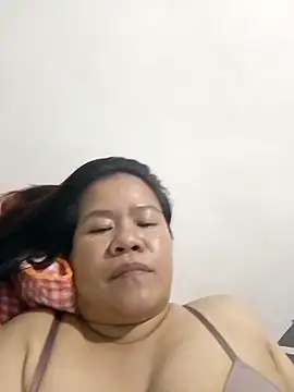 Snapshot of AsianbouncieGIRL chatting on 5, 6, 2026 AsianbouncieGIRL online show from 5, 6, 2026