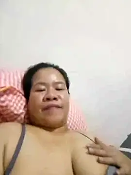 Snapshot of AsianbouncieGIRL chatting on 6, 6, 2026 AsianbouncieGIRL online show from 6, 6, 2026