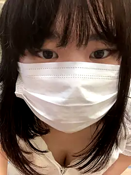 Snapshot of -SAKI-xx chatting on 2, 10, 2025 -SAKI-xx online show from 2, 10, 2025