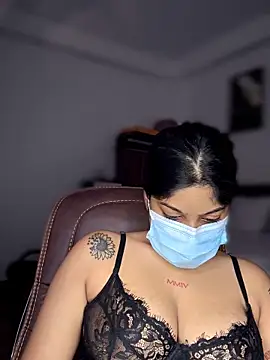 Snapshot of Saza_lklx chatting on 13, 4, 2026 Saza lklx online show from 13, 4, 2026