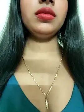 Snapshot of Maahhii_2 chatting on 13, 9, 2025 Maahhii 2 online show from 13, 9, 2025