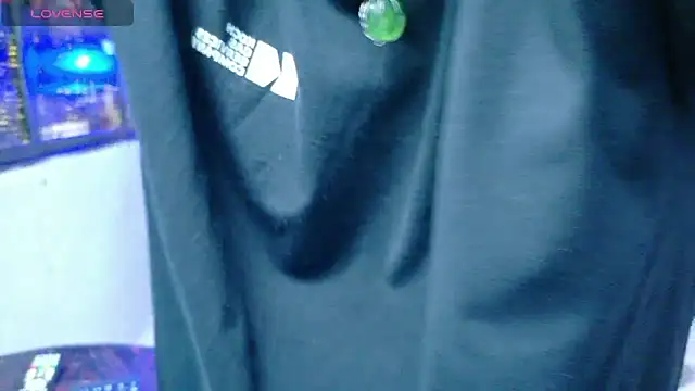 Snapshot of alandelrey57 chatting on 5, 12, 2025 alandelrey57 online show from 5, 12, 2025