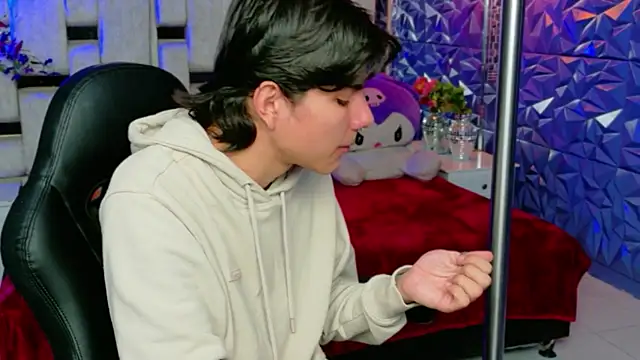 alandelrey57 online show from 4, 3, 2026