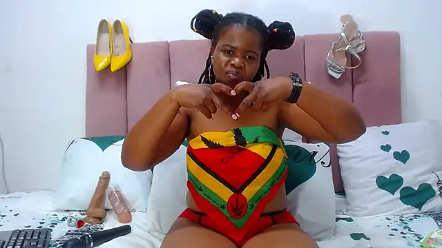 RoundaAssx22 online show from 8, 9, 2025