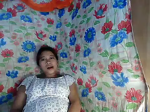 Snapshot of Pinay_Skinny18 chatting on 8, 10, 2025 Pinay Skinny18 online show from 8, 10, 2025