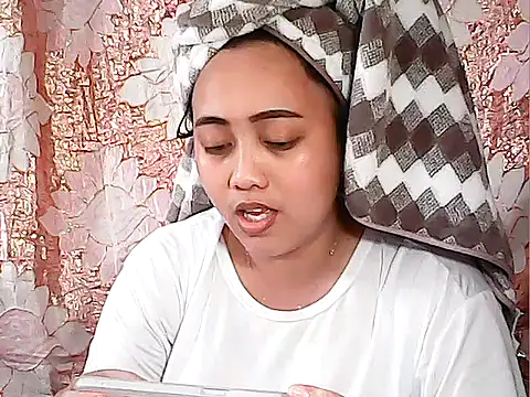 Pinay Chubby20 online show from 29, 10, 2025