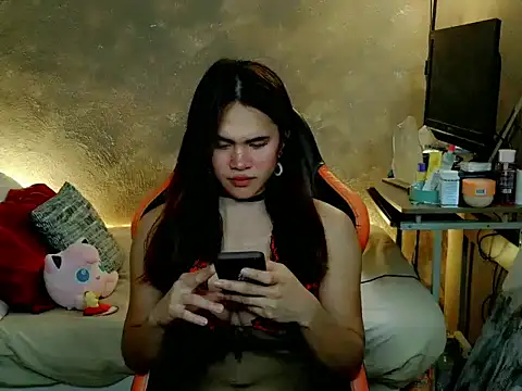 YllanaAltheaXxX online show from 19, 5, 2026