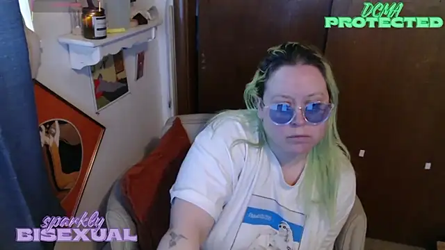 sparklybisexual online show from 8, 3, 2026