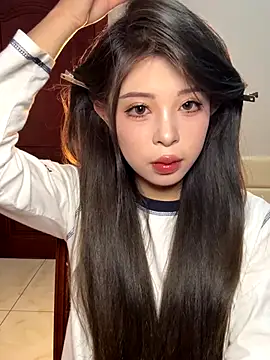 Snapshot of tuanzi125216 chatting on 17, 10, 2025 tuanzi125216 online show from 17, 10, 2025