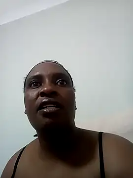 QueenRomaxx1 online show from 7, 11, 2025