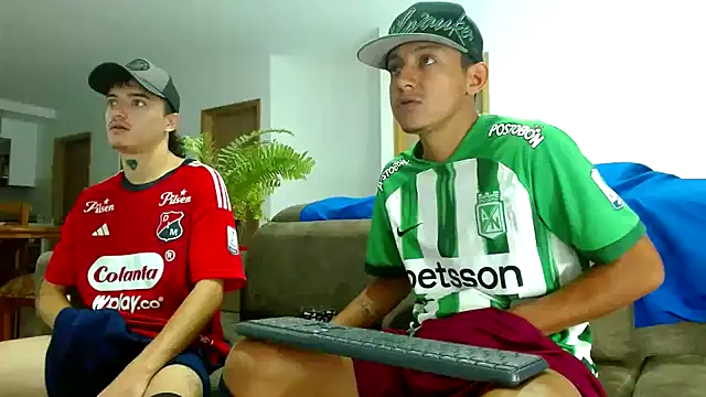 Snapshot of skinny23cm chatting on 4, 2, 2025 skinny23cm online show from 4, 2, 2025