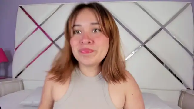 Snapshot of sara-lopez1 chatting on 29, 9, 2025 sara-lopez1 online show from 29, 9, 2025