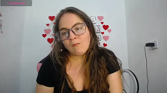 Snapshot of Pregnant_Kloe chatting on 23, 7, 2026 Pregnant Kloe online show from 23, 7, 2026