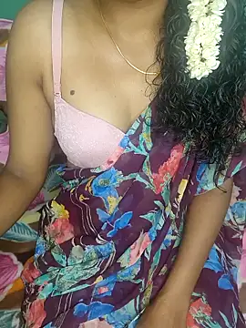 Snapshot of Tamilpallavi chatting on 4, 10, 2025 Tamilpallavi online show from 4, 10, 2025
