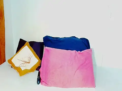 Love-Racheal75 online show from 18, 2, 2026