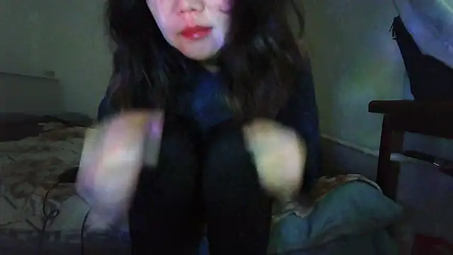 sakuradelreina online show from 17, 12, 2025