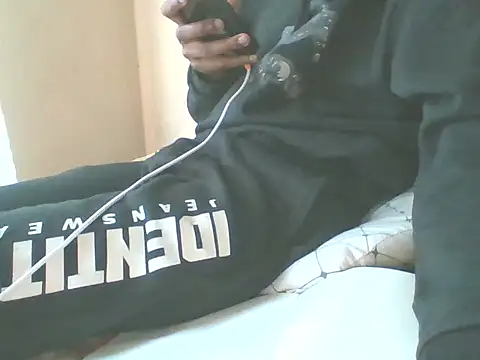 Snapshot of bhutimjongeni chatting on 15, 2, 2026 bhutimjongeni online show from 15, 2, 2026