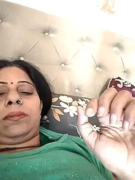 Snapshot of Soniya_Roy chatting on 19, 4, 2026 Soniya Roy online show from 19, 4, 2026