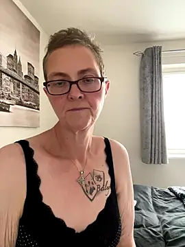 Curvy-Jinx online show from 3, 10, 2025