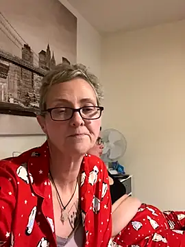 Curvy-Jinx online show from 14, 12, 2025