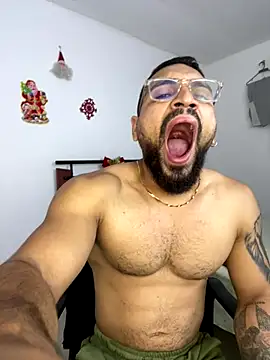 Snapshot of vincentjaxon chatting on 18, 12, 2025 vincentjaxon online show from 18, 12, 2025