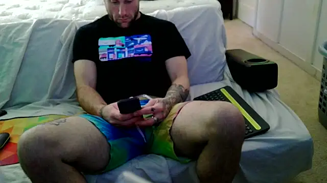 Luv2SuckBWC92 online show from 3, 10, 2025