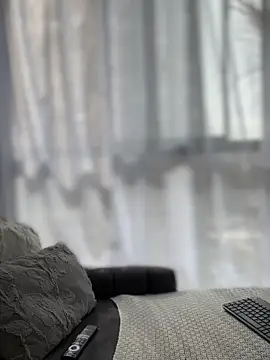 Sofi Leal online show from 28, 9, 2025