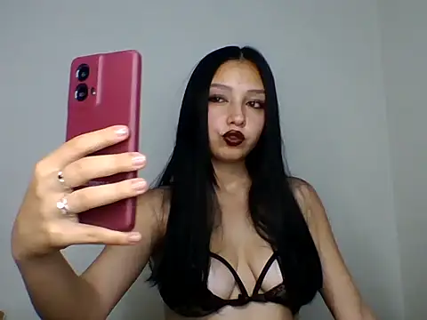 Snapshot of babyenyell chatting on 2, 11, 2025 babyenyell online show from 2, 11, 2025