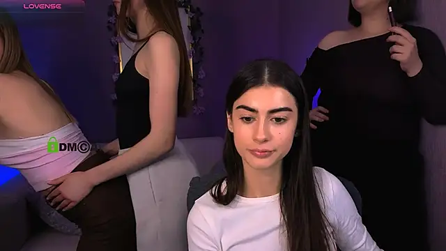 nekky mouse online show from 5, 1, 2026