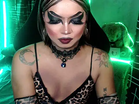 Snapshot of xxXMissCessXxx chatting on 5, 8, 2026 xxXMissCessXxx online show from 5, 8, 2026