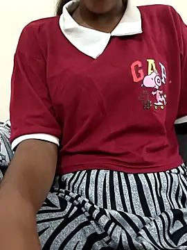 Alia-00 online show from 4, 10, 2025