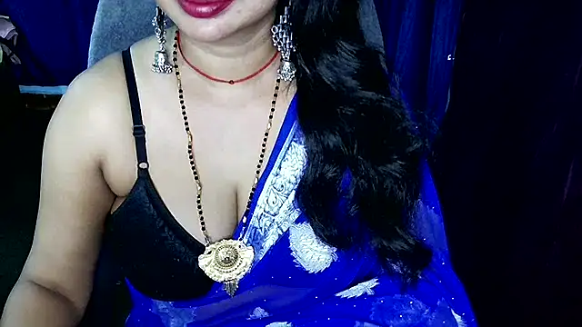 Snapshot of QUEEN_SAKHI- chatting on 25, 5, 2026 QUEEN SAKHI- online show from 25, 5, 2026