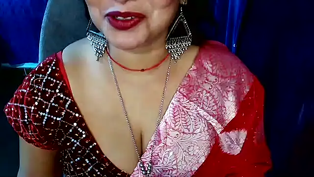 Snapshot of QUEEN_SAKHI- chatting on 26, 5, 2026 QUEEN SAKHI- online show from 26, 5, 2026