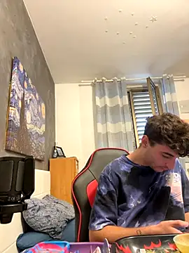 Snapshot of Thelouniost334___ chatting on 22, 9, 2025 Thelouniost334 online show from 22, 9, 2025