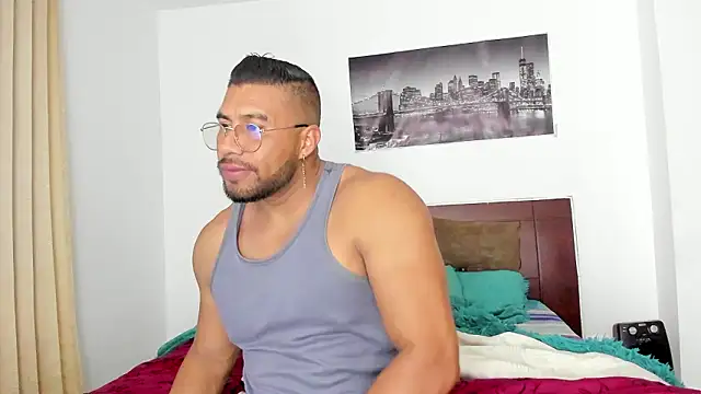 AntonyDAngelo25 online show from 10, 2, 2026