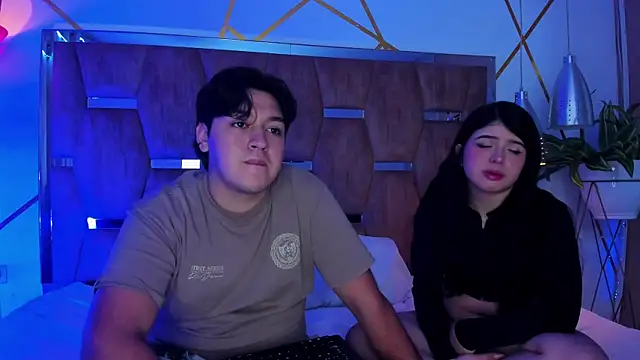 EmilyANDrew  online show from 13, 11, 2025